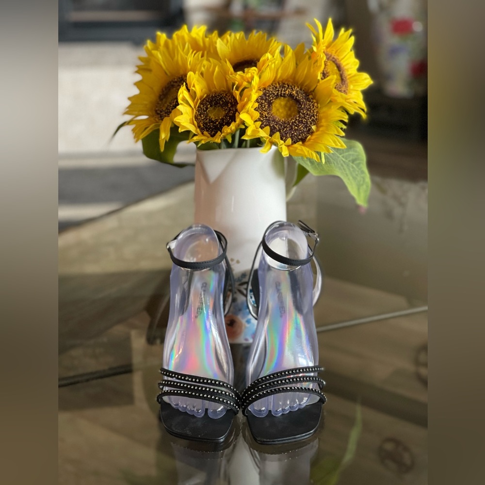 Ladies Classified Evening heels embellished with little stones on toe.